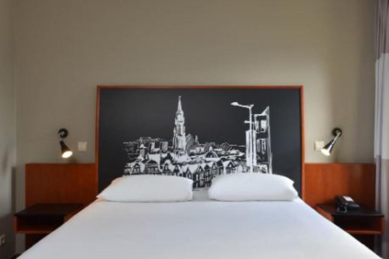 Ibis Brussels Erasmus Hotel Anderlecht Bagian luar foto