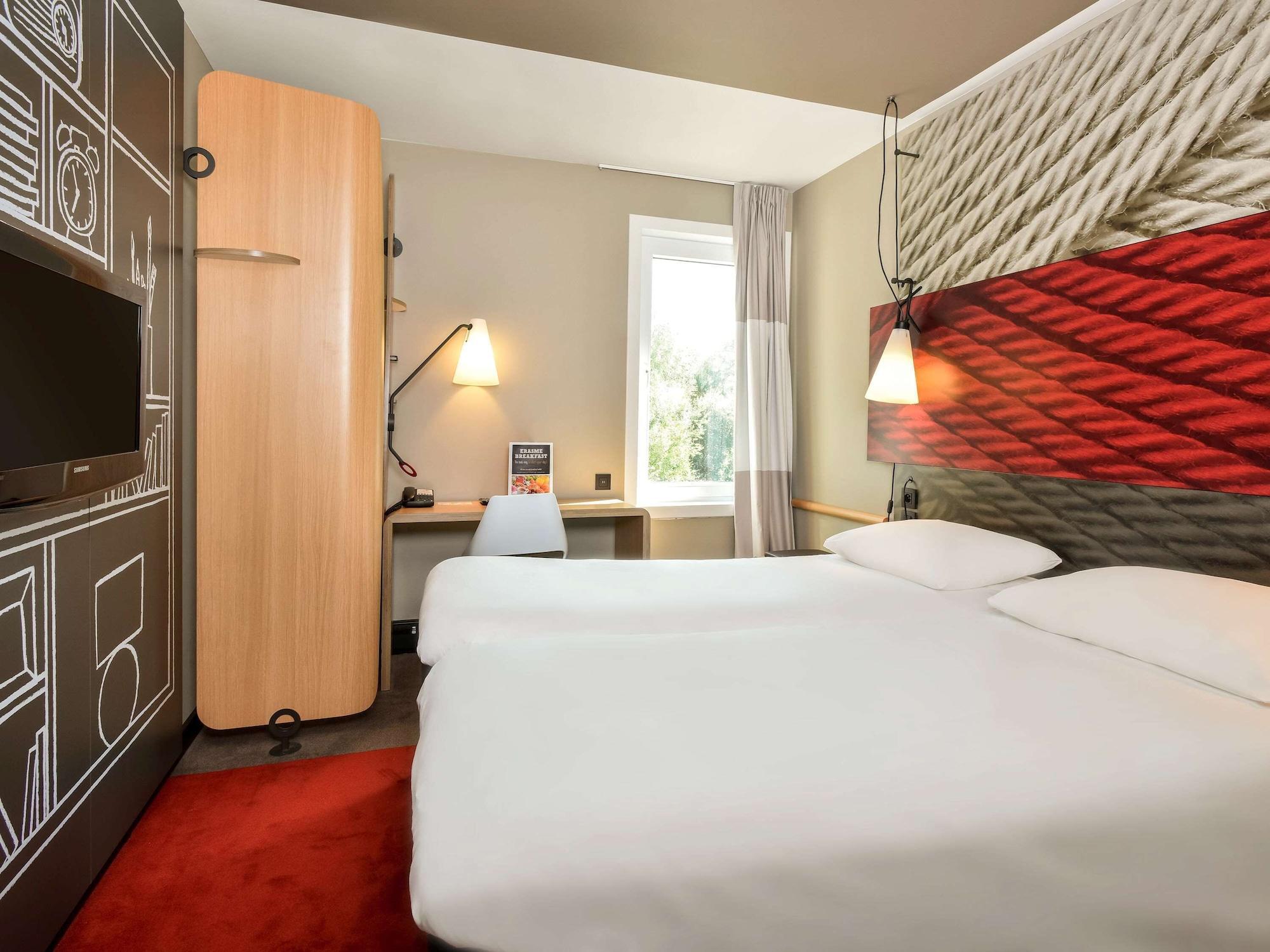 Ibis Brussels Erasmus Hotel Anderlecht Bagian luar foto